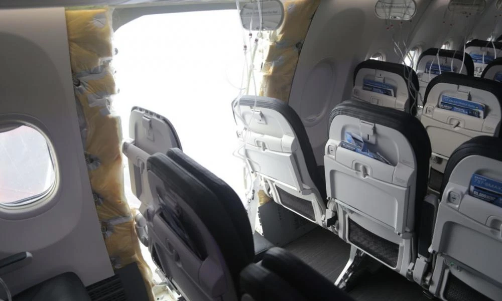 Boeing: Άφαντα τα έγγραφα σχετικά με την αποκόλληση πόρτας σε αεροσκάφος 737 εν ώρα πτήσης